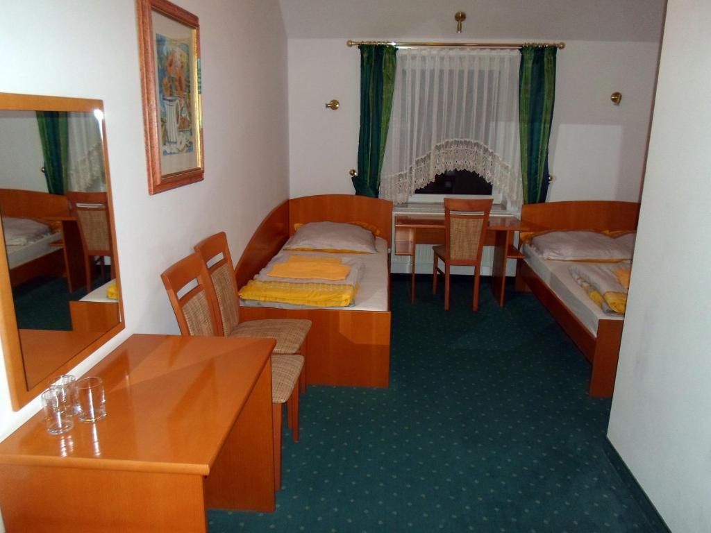 Hotel Korona Słubice Pokoj fotografie