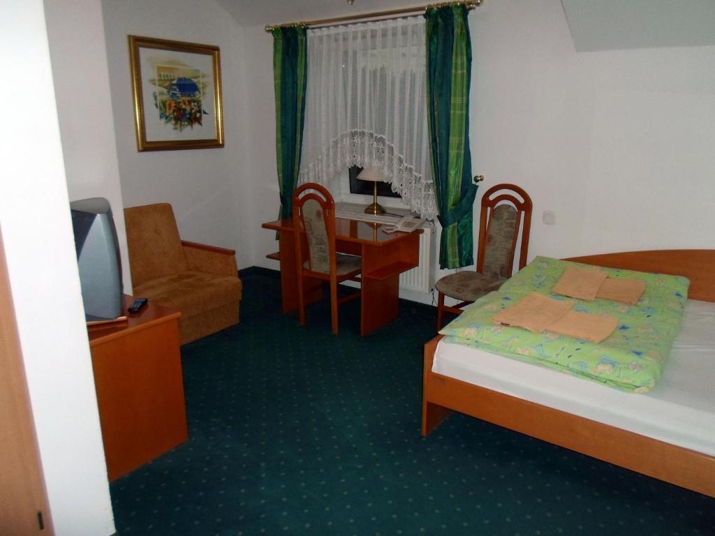 Hotel Korona Słubice Pokoj fotografie